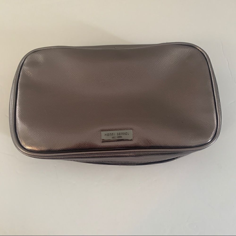 Henri Bendel Travel Jewelry Zip  Case - metallic.